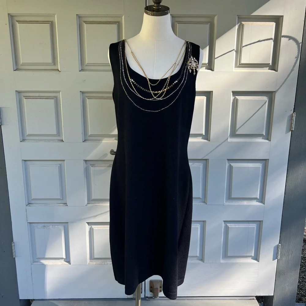 St. John Black Santana Knit Jeweled Chain Pin Sleeveless Mid-length Size 14 - Picture 1 of 7